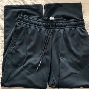 black under armour sweatpants